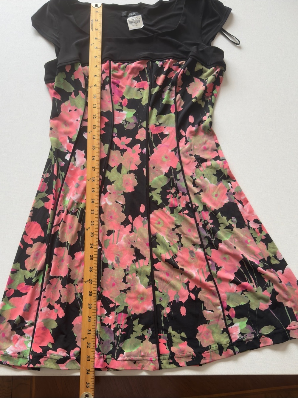 NWT Women's R & K Floral Fit-and-Flare Dress Size 12P (KB9 - Picture 2 of 6
